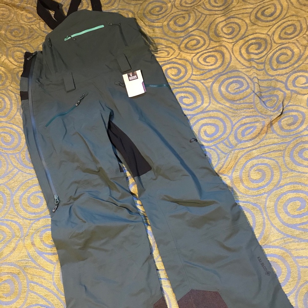 NWT OR Womens Hemisphere Bibs Green size M